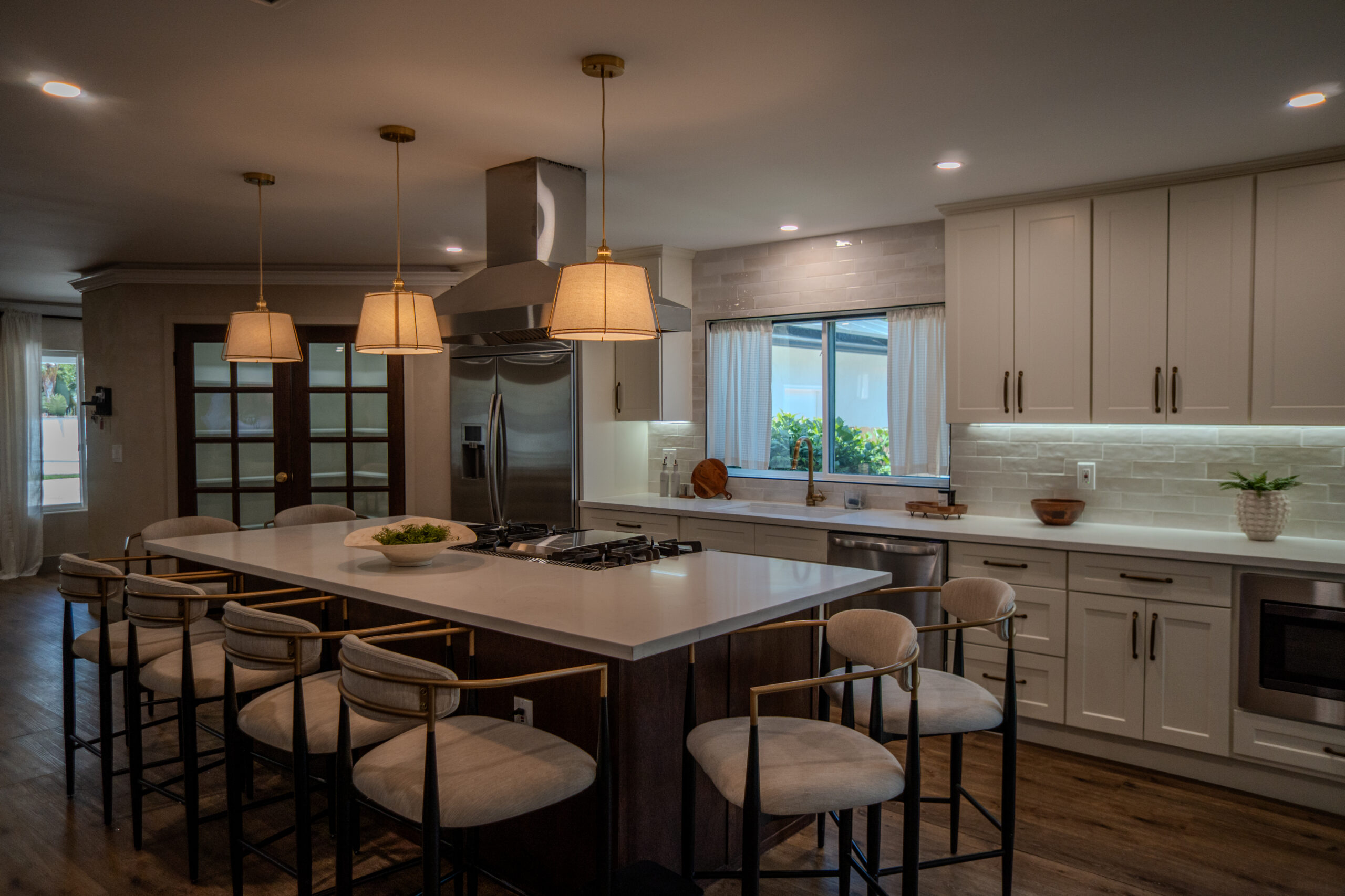 Fully Stocked Kitchen
